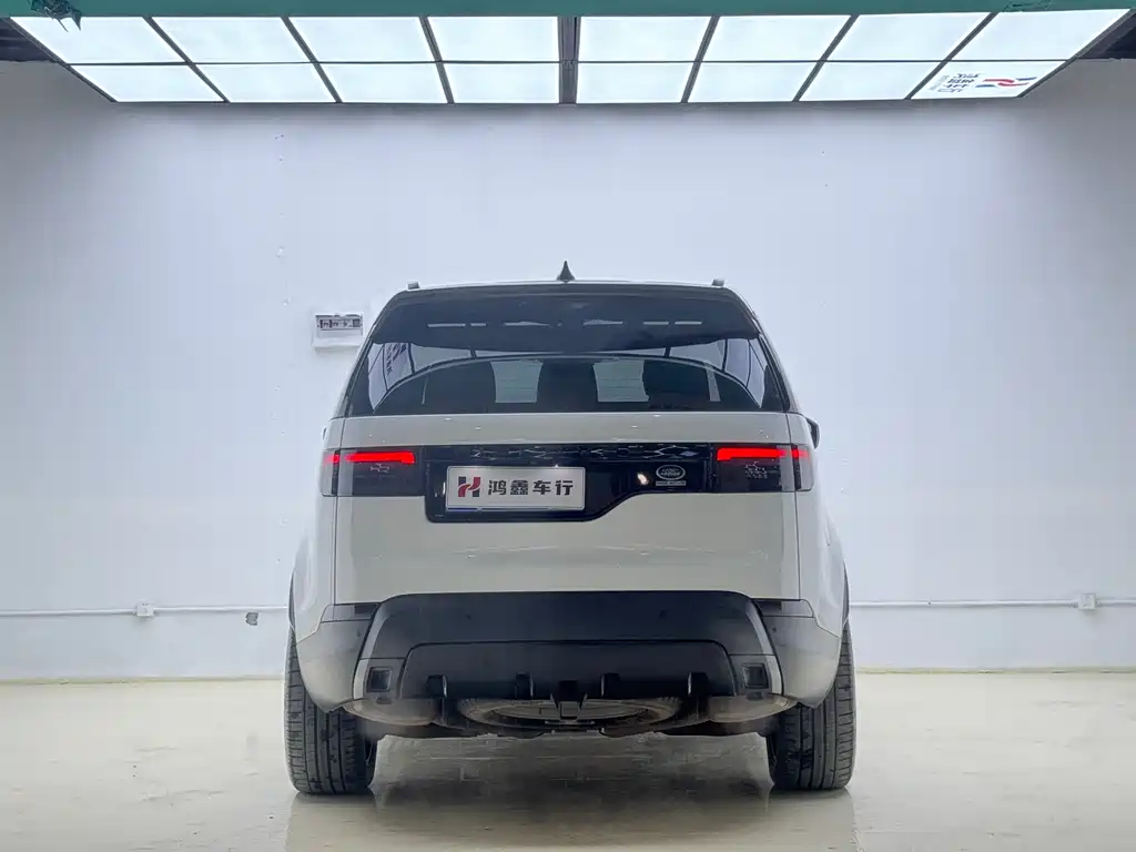 Land Rover Discovery 2018 — фото 7
