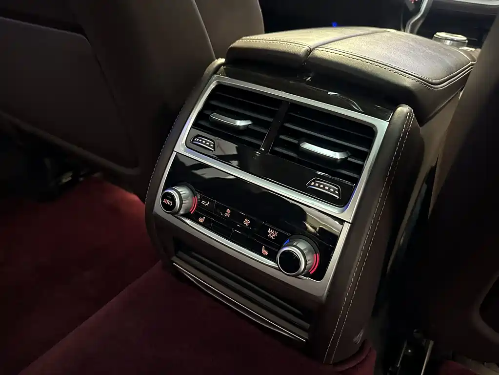 BMW 7 Series 2020 — фото 22