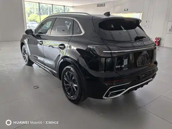 Hongqi HS5 2023