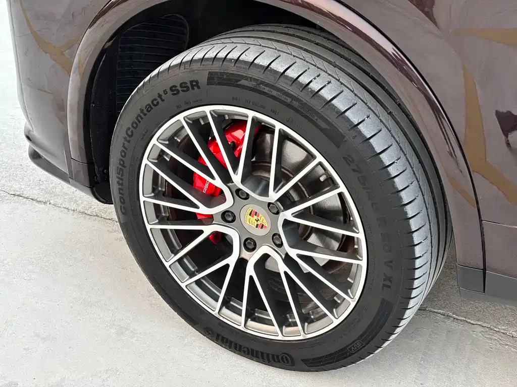 Porsche Cayenne 2016 — фото 10