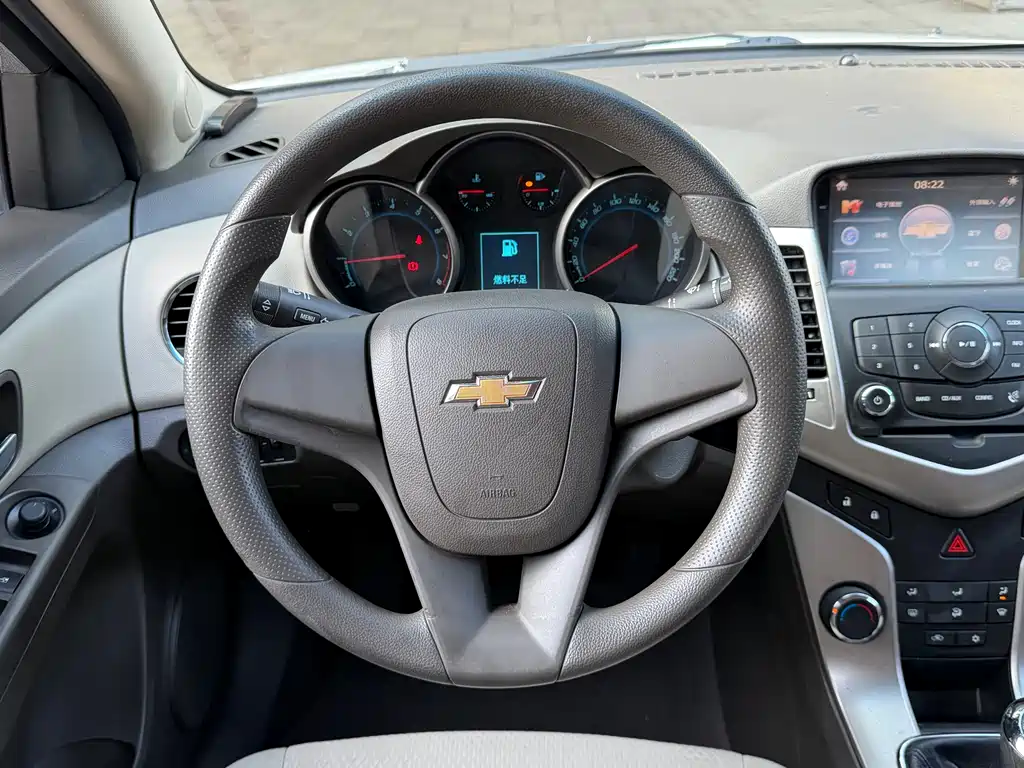 Chevrolet Cruze 2015 — фото 10