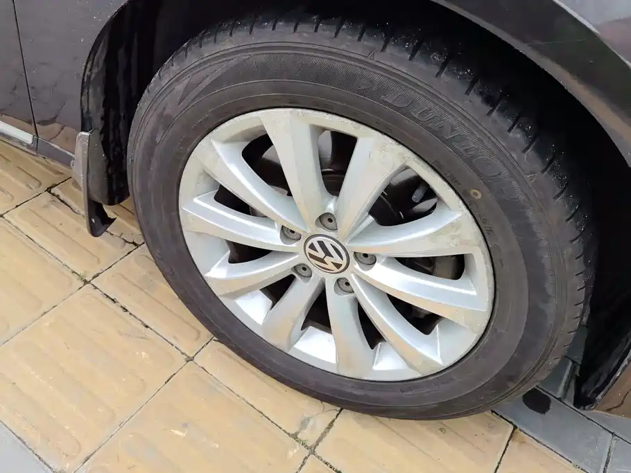 Volkswagen Magotan 2015