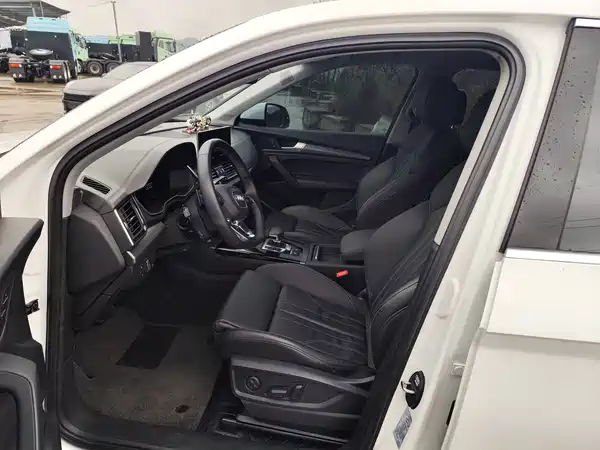 Audi Q5L 2022