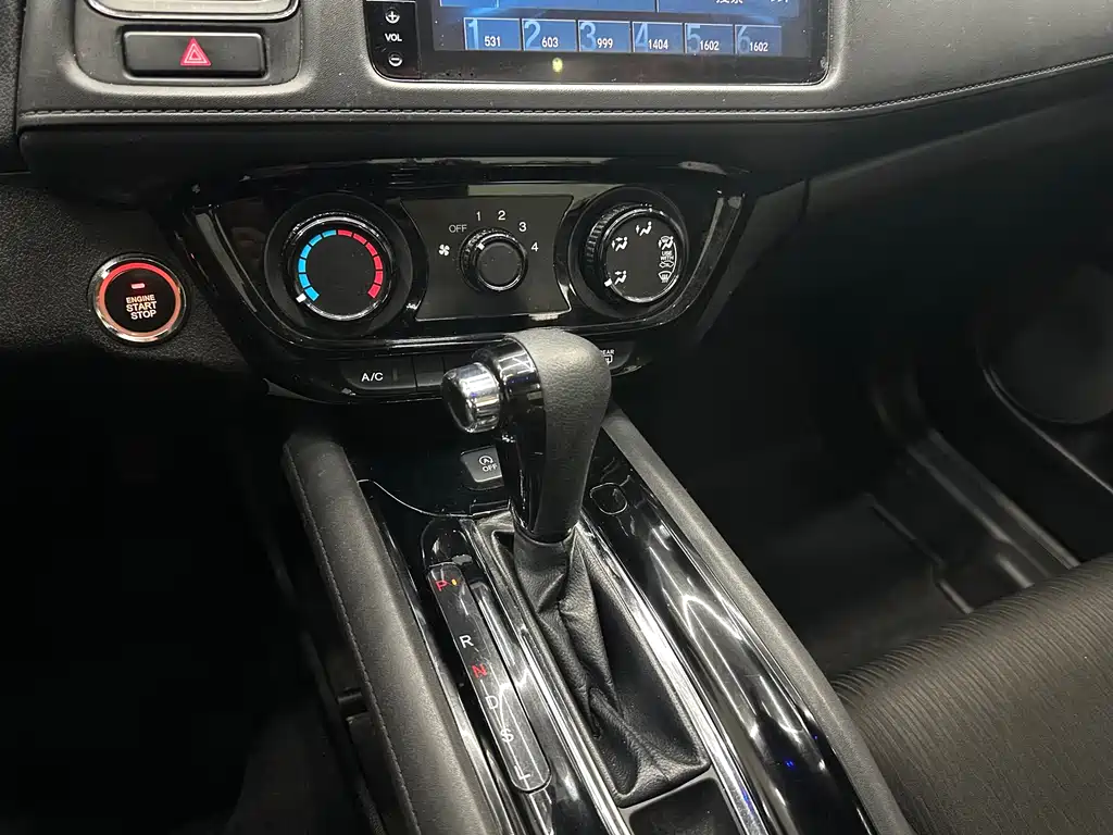 Honda Vezel 2022 — фото 14