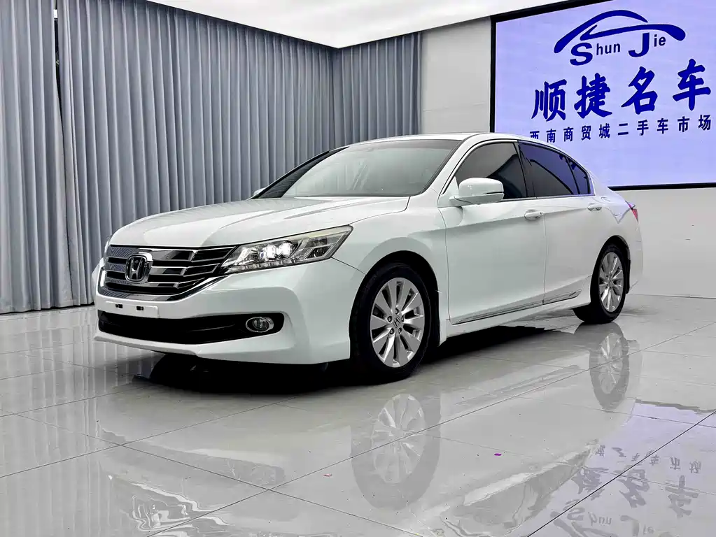 Honda Accord 2014 — фото 5