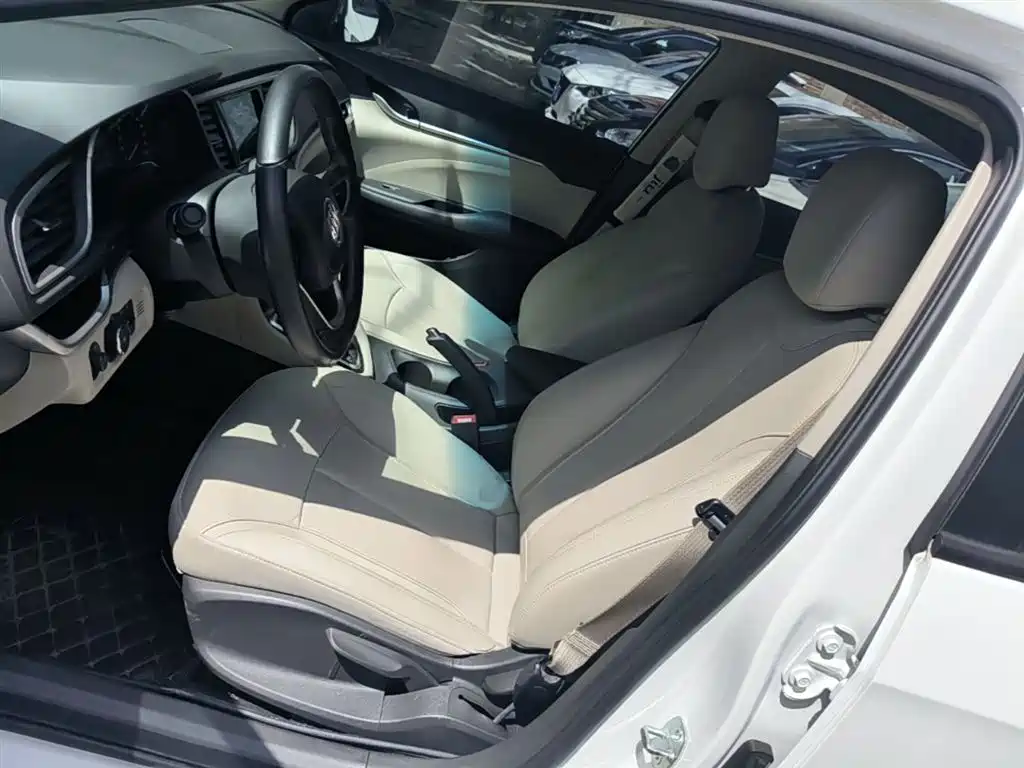 Buick Excelle 2020 — фото 15