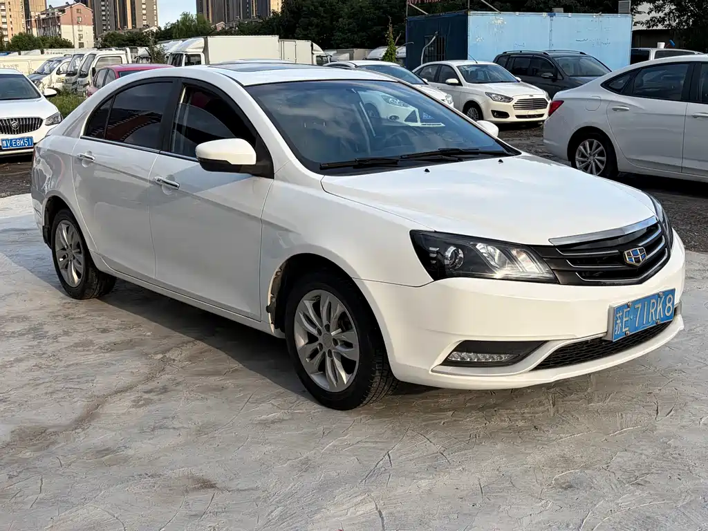 Geely Emgrand 2016 — фото 3
