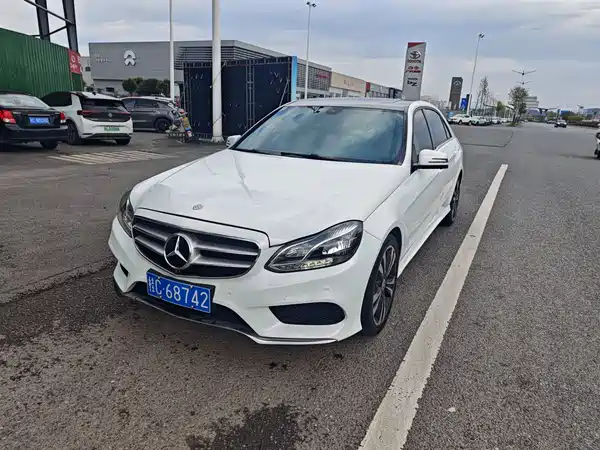 Mercedes-Benz E-Class 2015