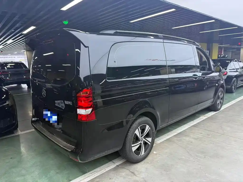 Mercedes-Benz Vito 2025 — фото 4