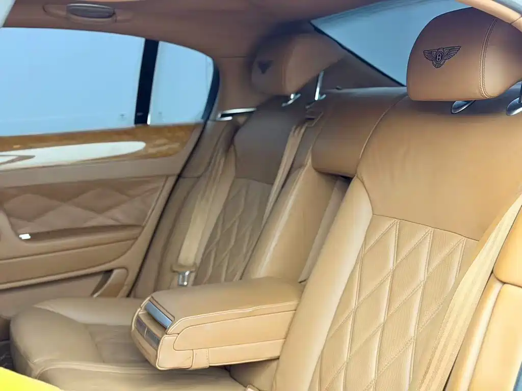 Bentley Flying Spur 2009 — фото 16