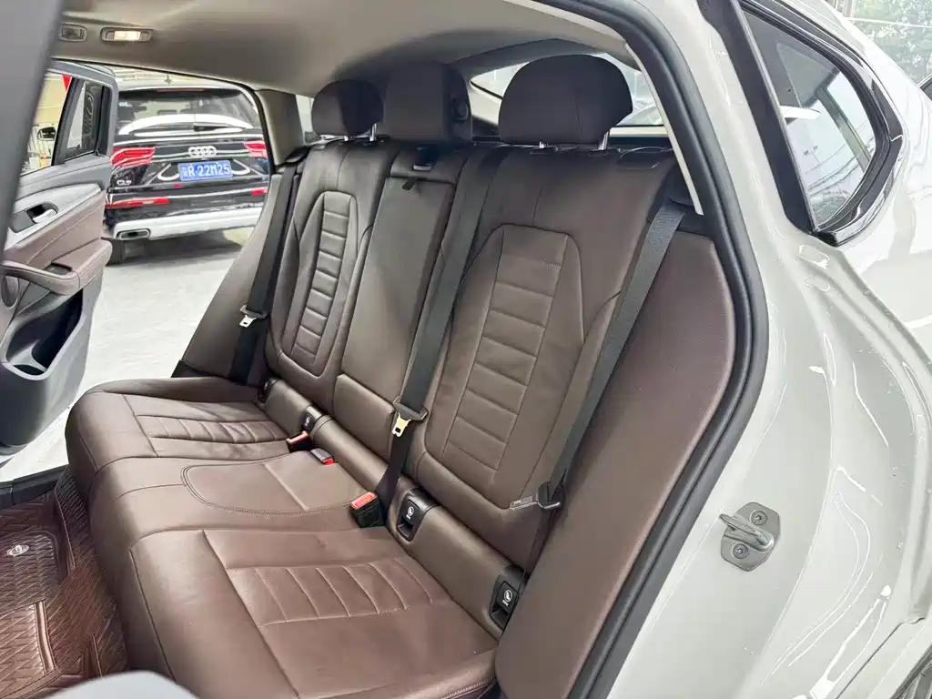 BMW X4 2021 — фото 12