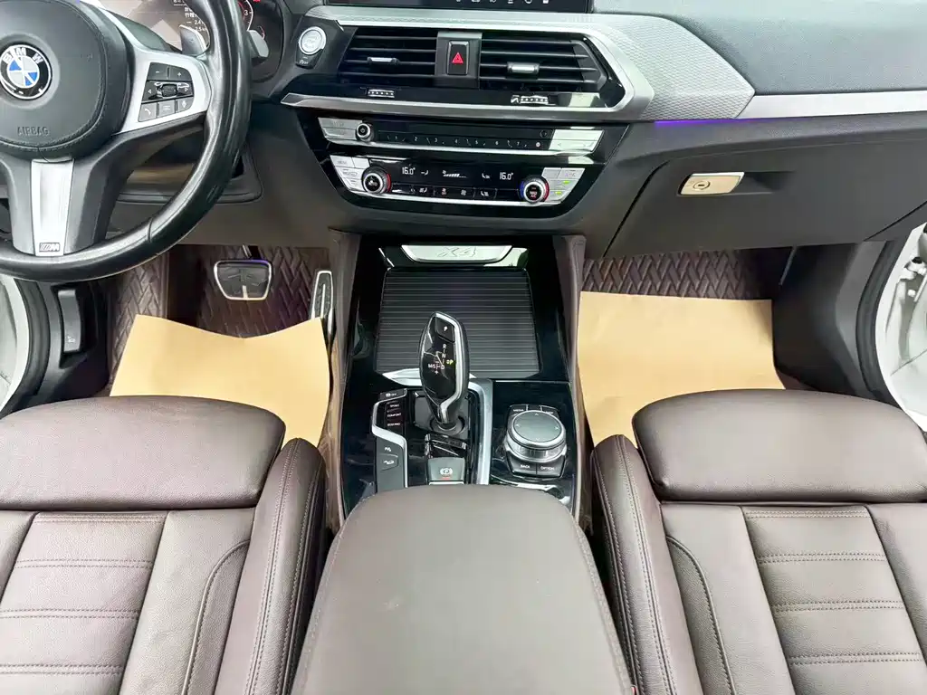 BMW X4 2021 — фото 17