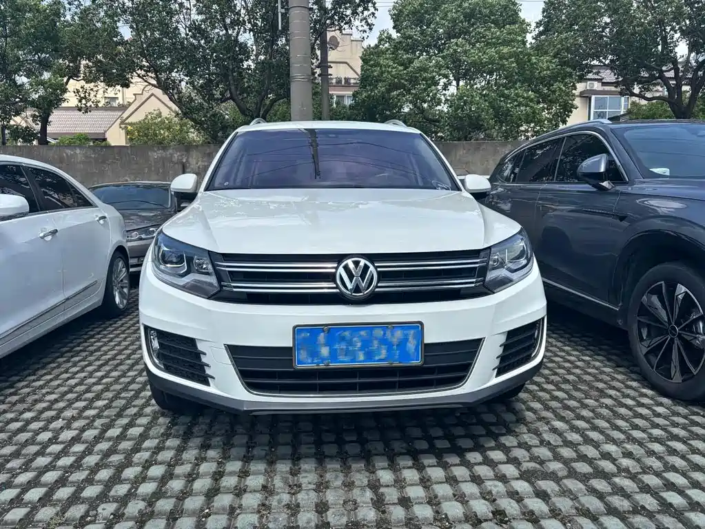 Volkswagen Tiguan 2015 — фото 2