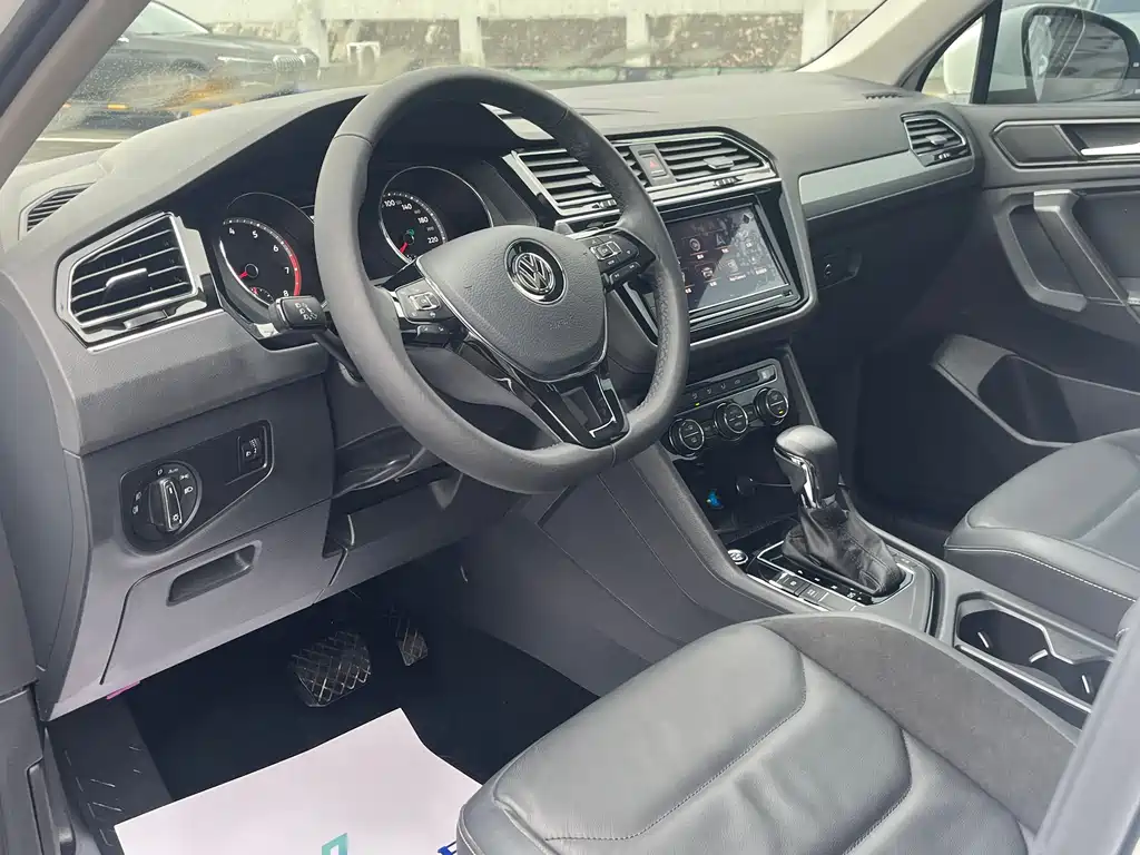 Volkswagen Tiguan L 2019 — фото 5