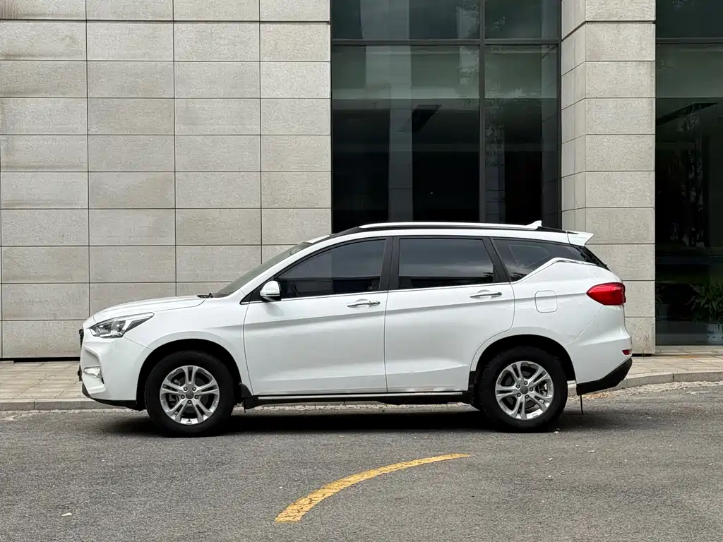 Haval M6 2017 — фото 4