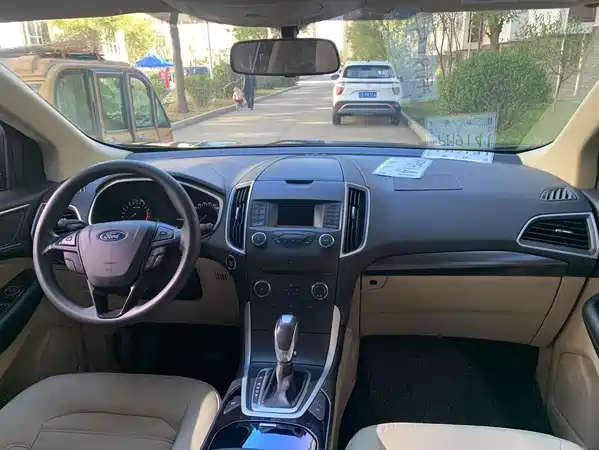 Ford Edge 2016