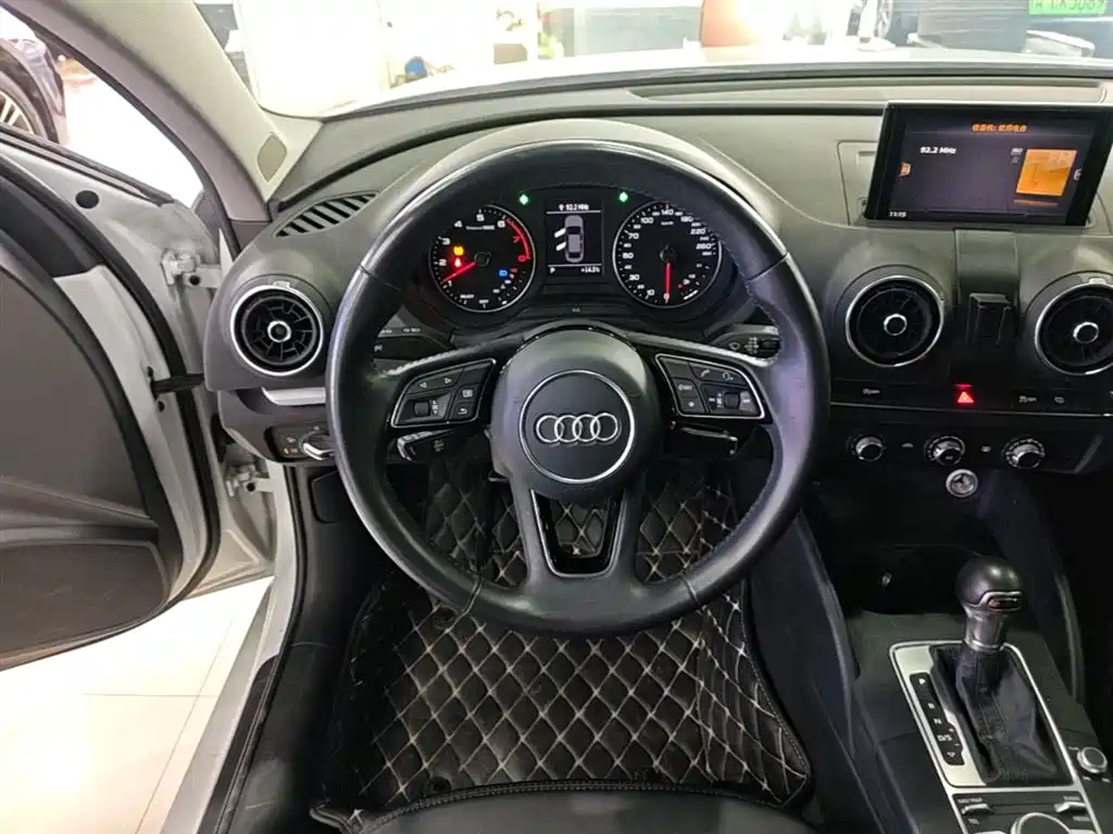 Audi A3 2020 — фото 11