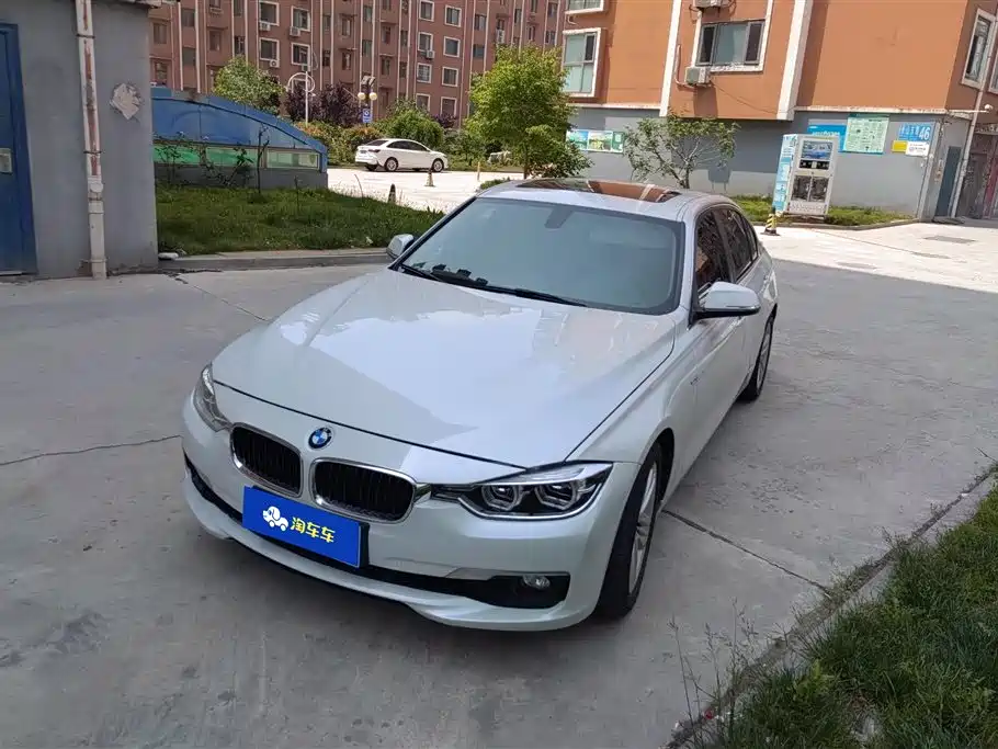 BMW 3 Series 2017 — фото 1