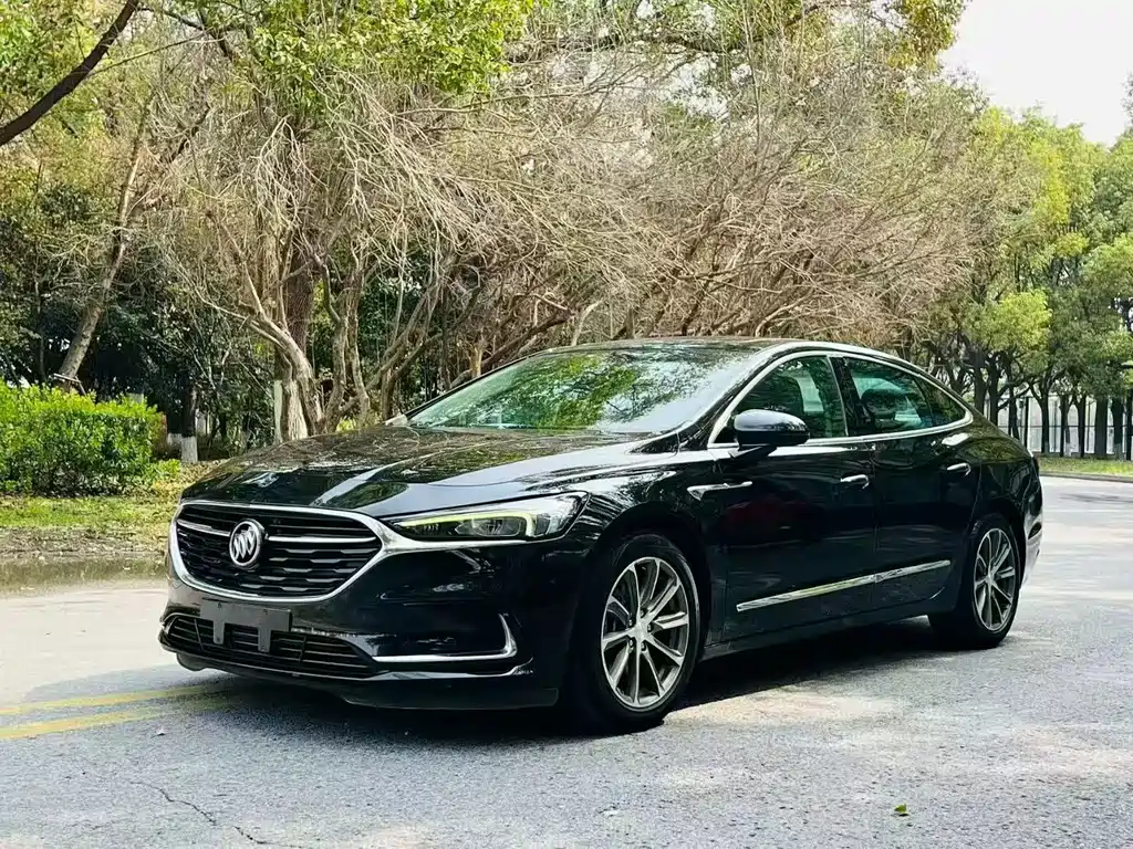 Buick LaCrosse 2021 — фото 1