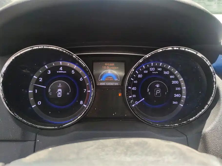 Hyundai Sonata 2012 — фото 14