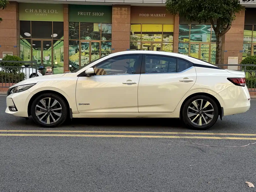 Nissan Sylphy 2022 — фото 13