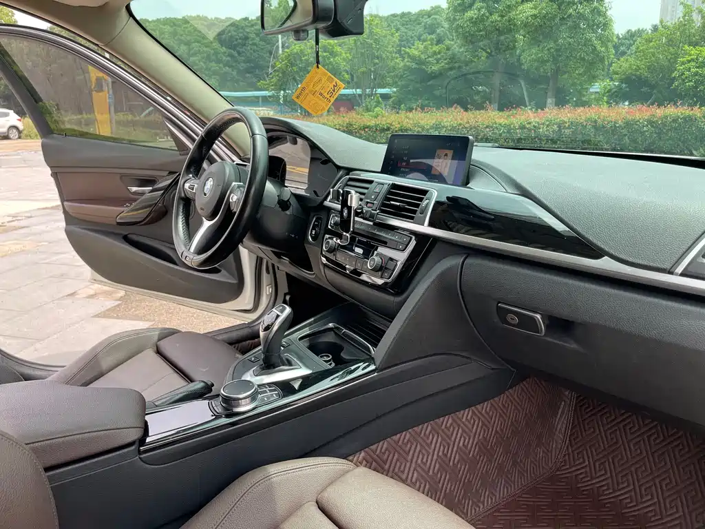 BMW 3 Series 2018