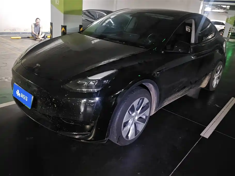 Tesla Model Y 2023