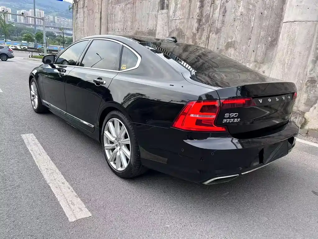 Volvo S90 2019 — фото 8
