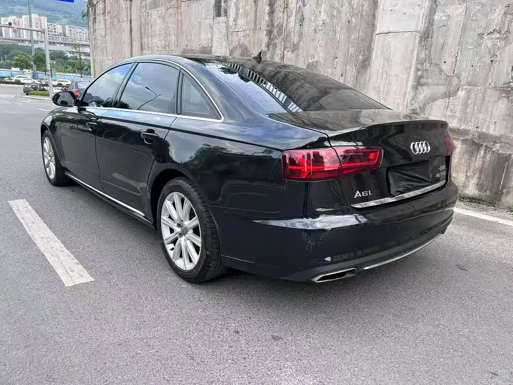 Audi A6L 2018 — фото 8