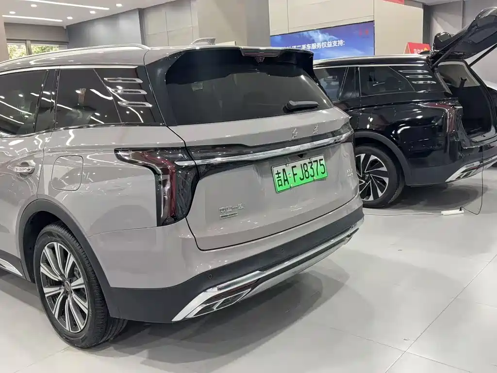 Hongqi HS7 PHEV 2024 — фото 4