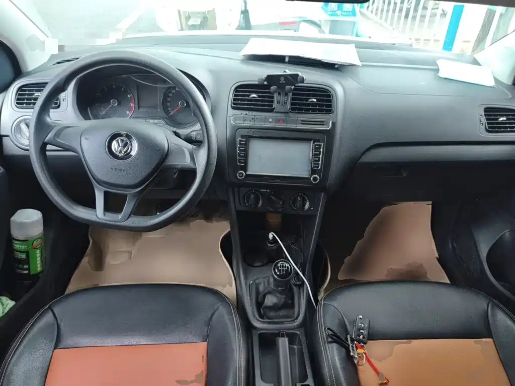 Volkswagen Polo 2016