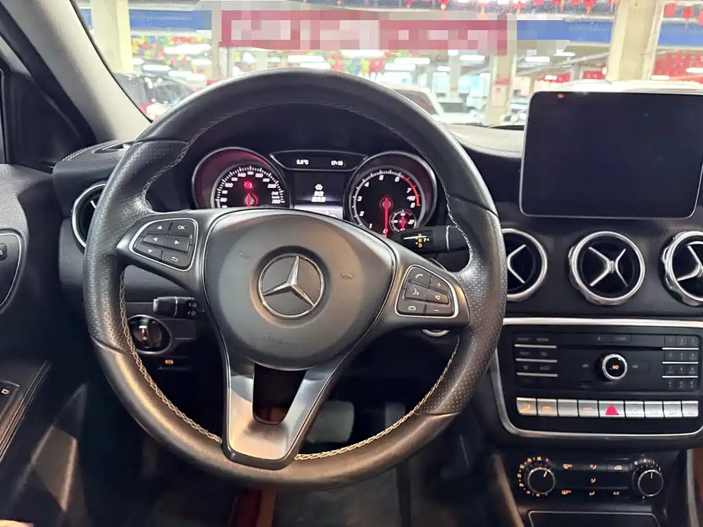 Mercedes-Benz GLA 2018 — фото 13
