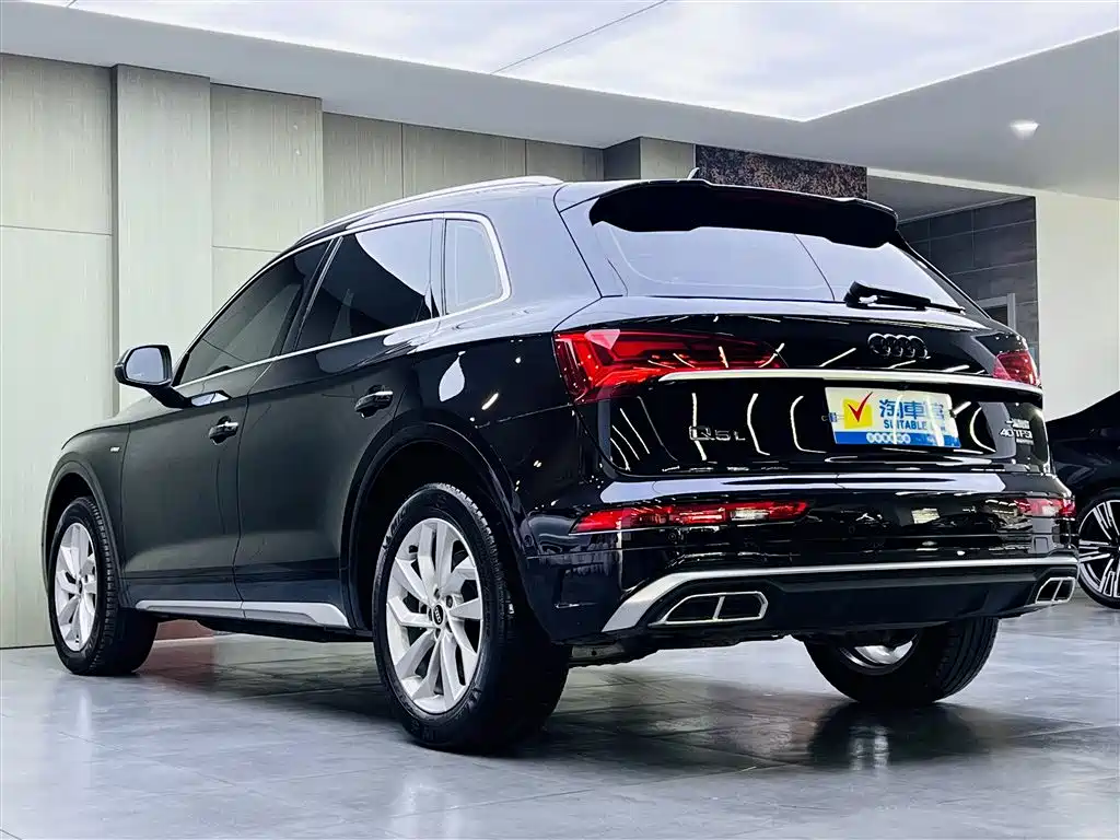 Audi Q5L 2022 — фото 6