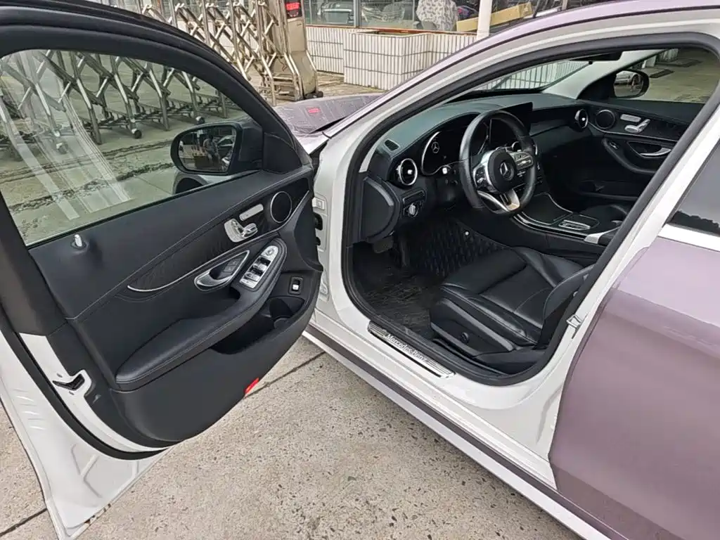 Mercedes-Benz C-Class 2020 — фото 16