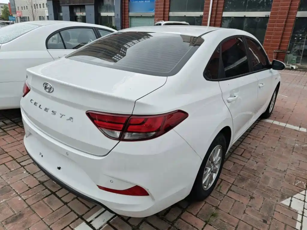 Hyundai Elantra 2021