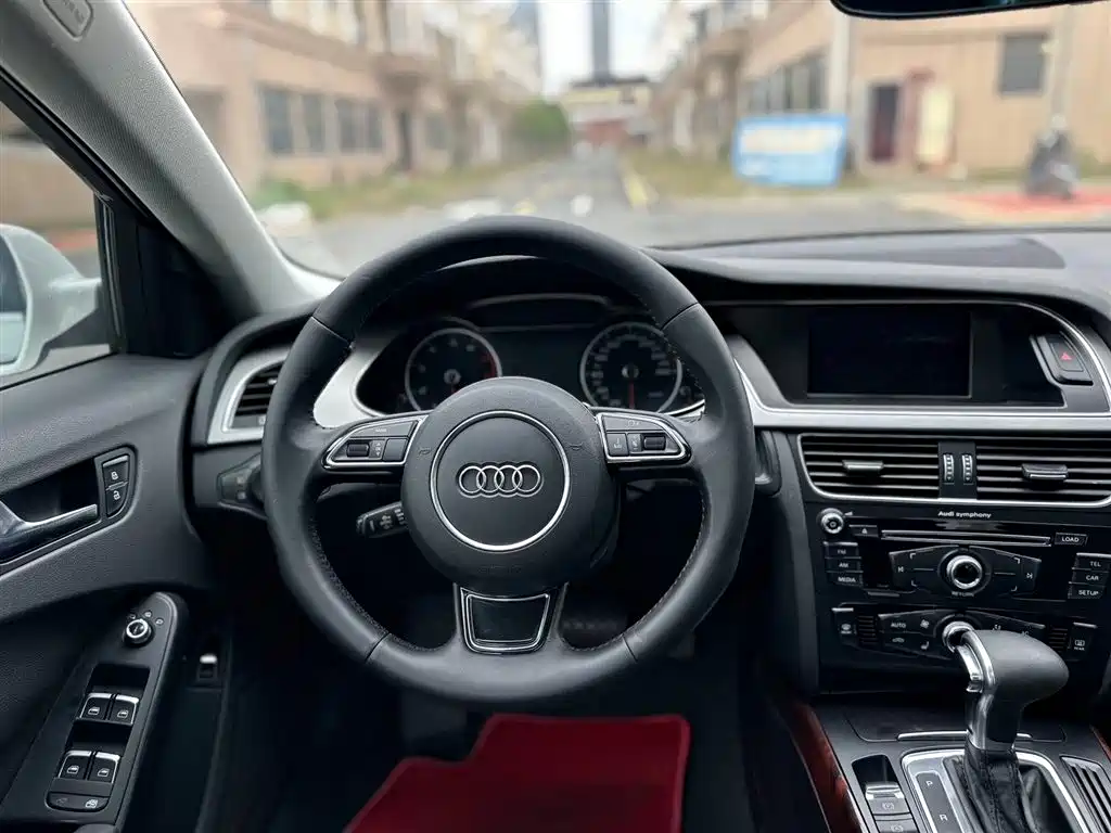 Audi A4L 2013 — фото 6