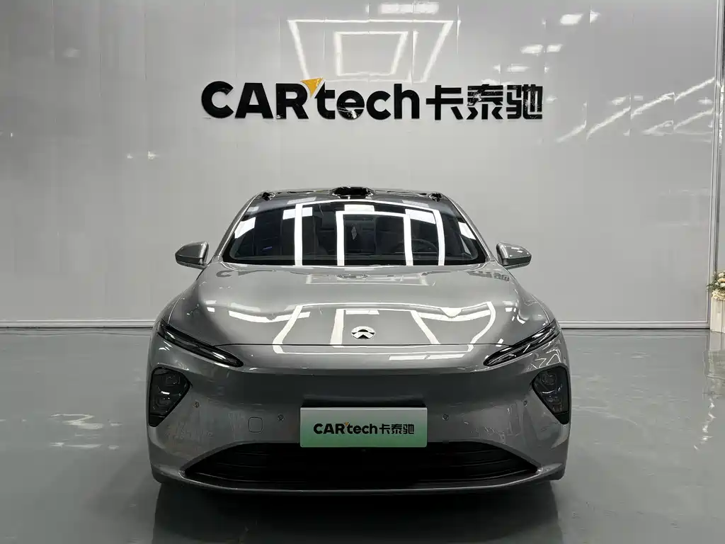 NIO ET7 2025