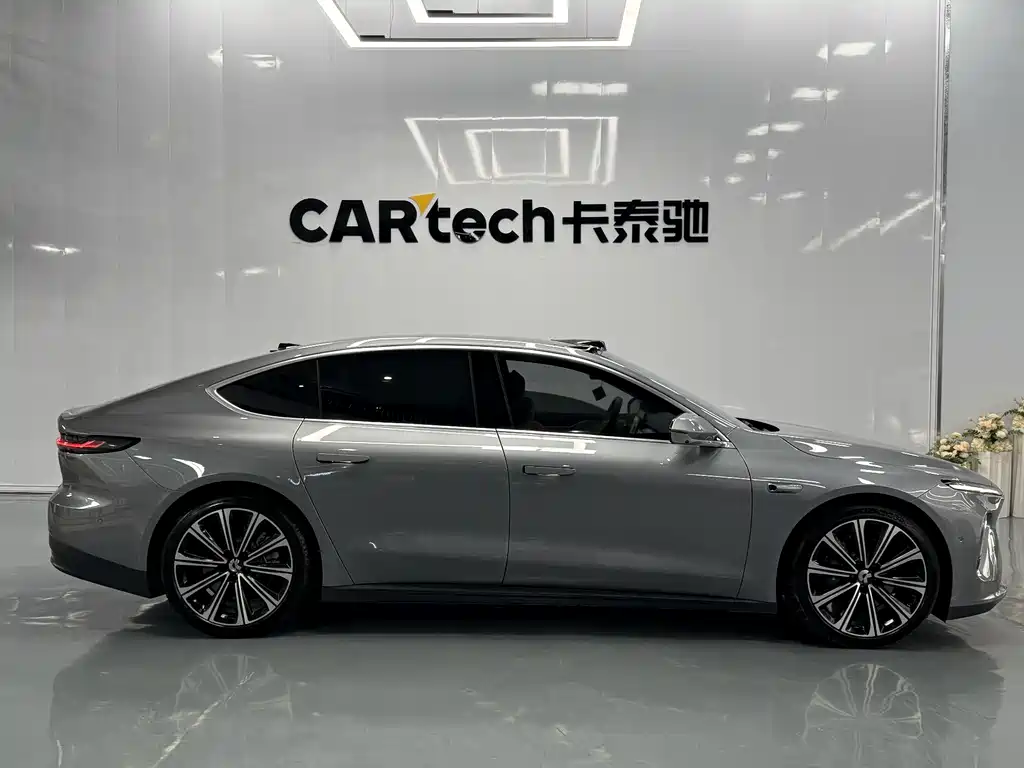 NIO ET7 2025