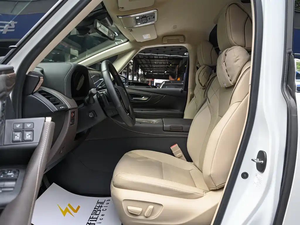 Toyota Alphard 2025 — фото 7