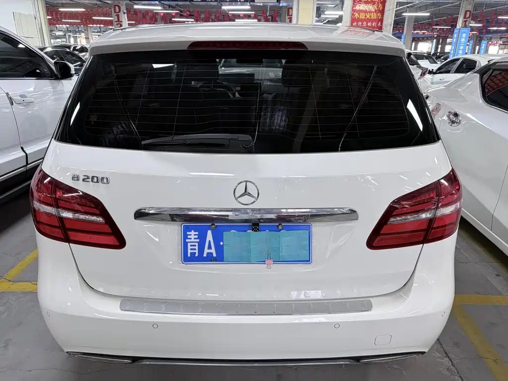 Mercedes-Benz B-Class 2017 — фото 17
