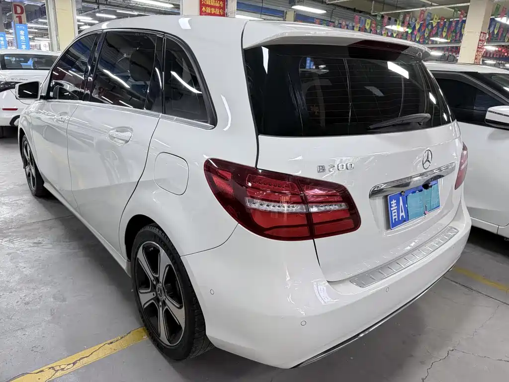 Mercedes-Benz B-Class 2017 — фото 18