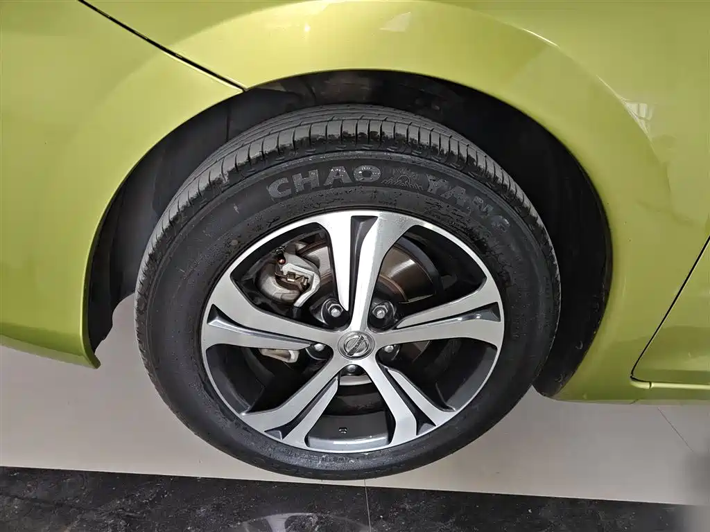 Nissan Tiida 2017 — фото 25