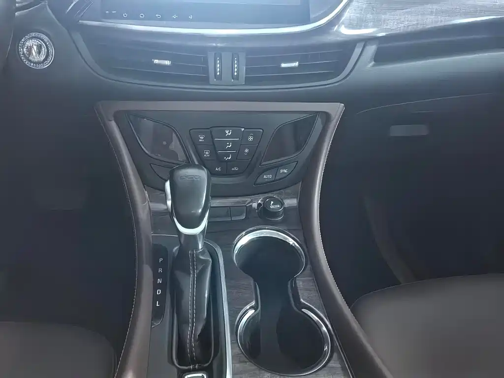 Buick Envision Plus 2017 — фото 15