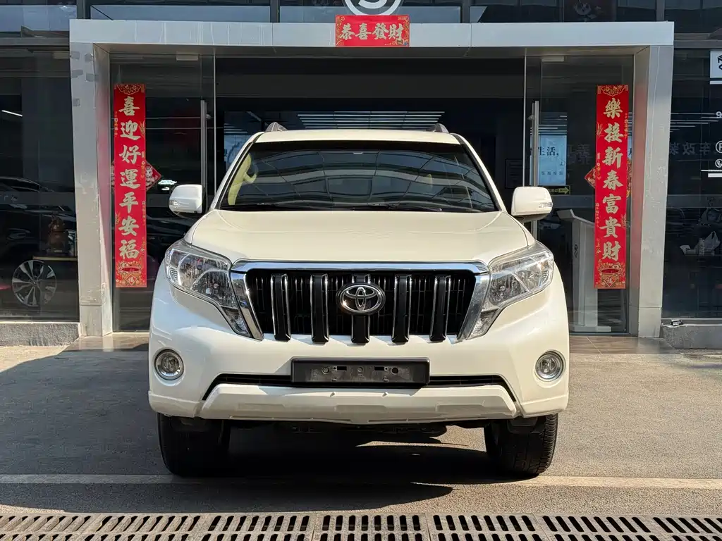 Toyota Prado 2018 — фото 2
