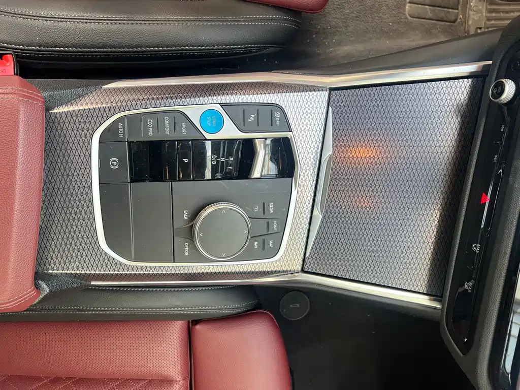 BMW i3 2022 — фото 8