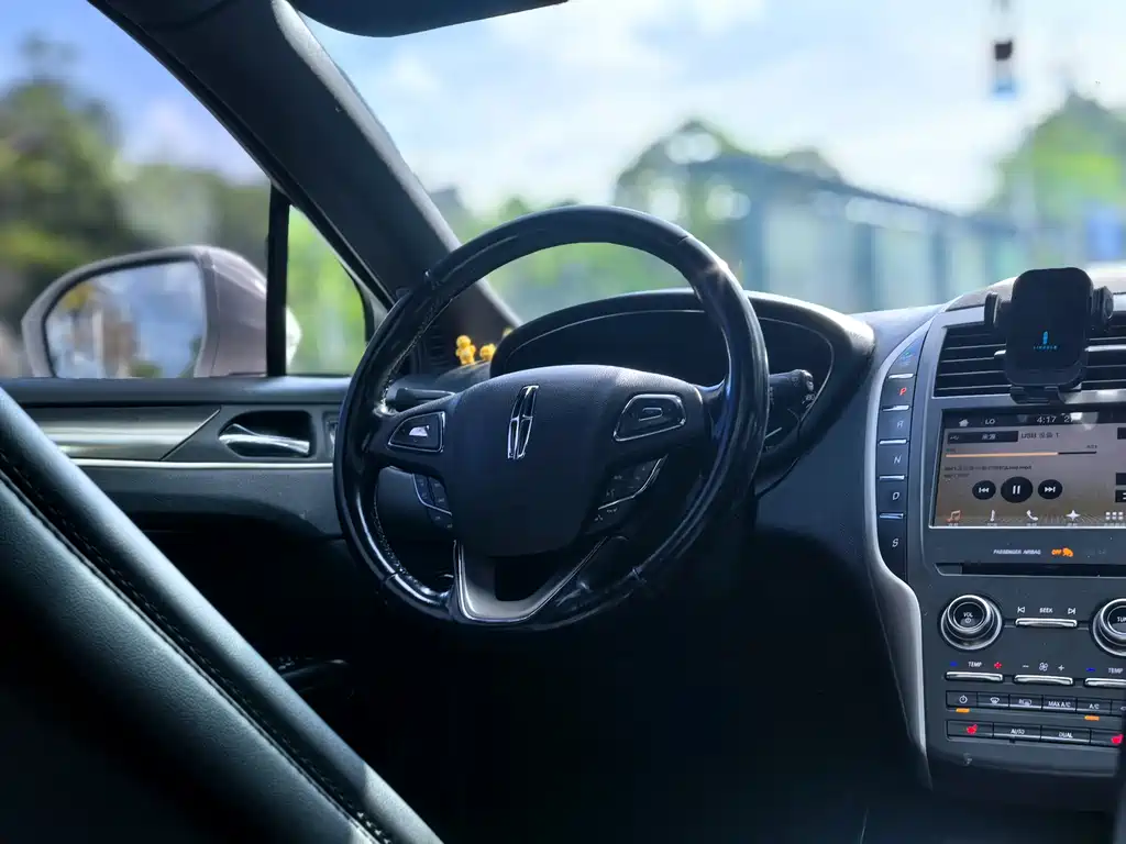 Lincoln MKC 2018 — фото 14