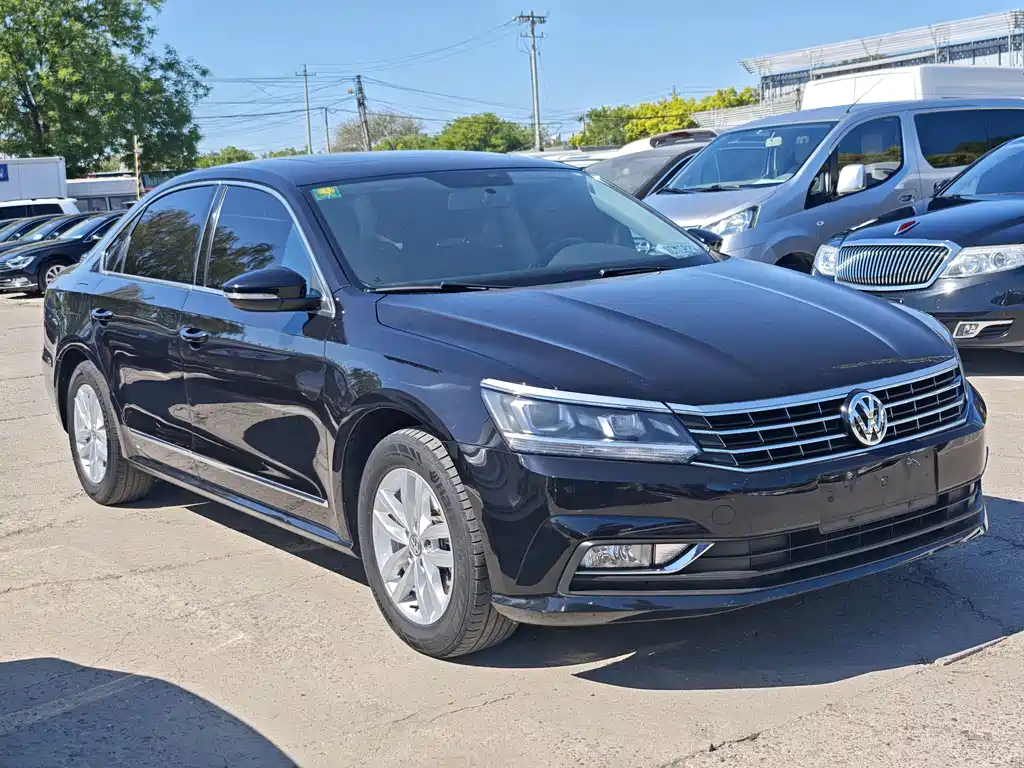 Volkswagen Passat 2017 — фото 6