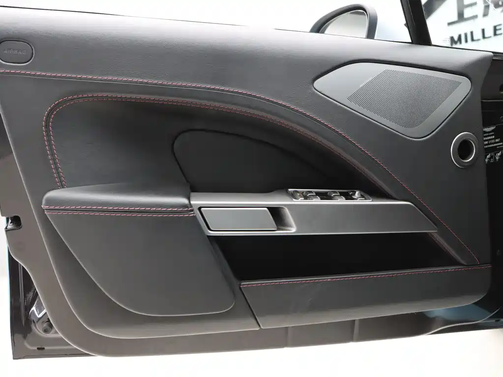 Aston Martin Rapide 2014 — фото 15