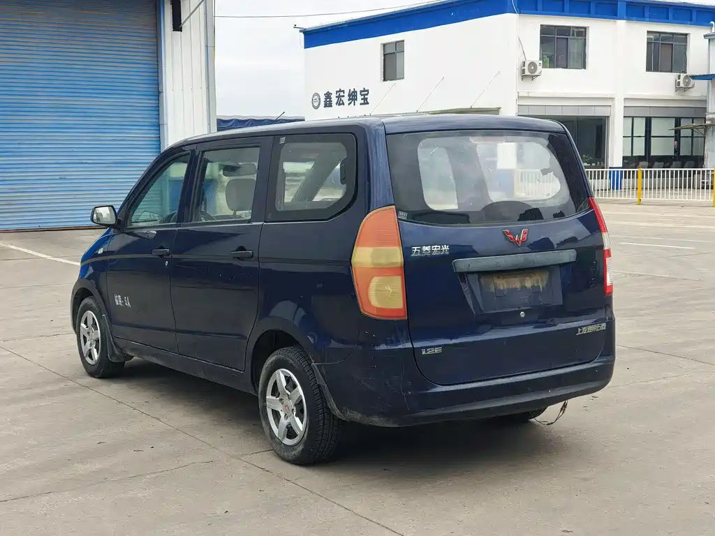 Wuling Hongguang 2014 — фото 10