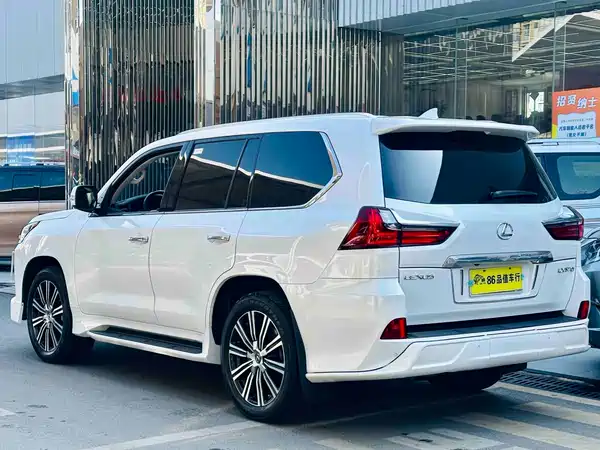 Lexus LX 2019